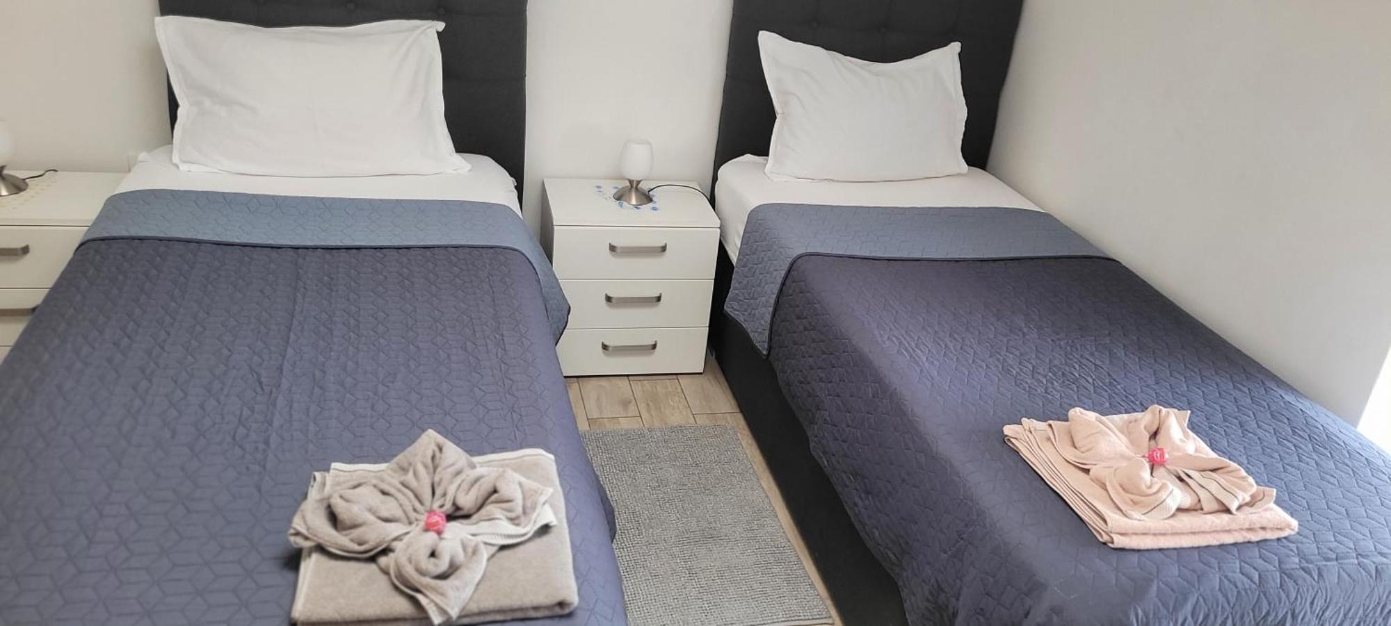 Apartmaji Soncek Изола Екстериор снимка