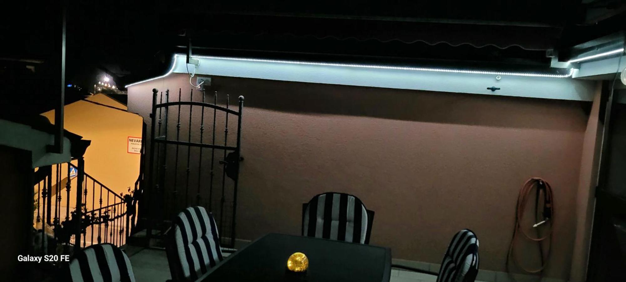 Apartmaji Soncek Изола Екстериор снимка